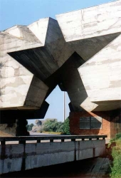 �� ��������� 1000-����� ������ ���� �������� 75 ������